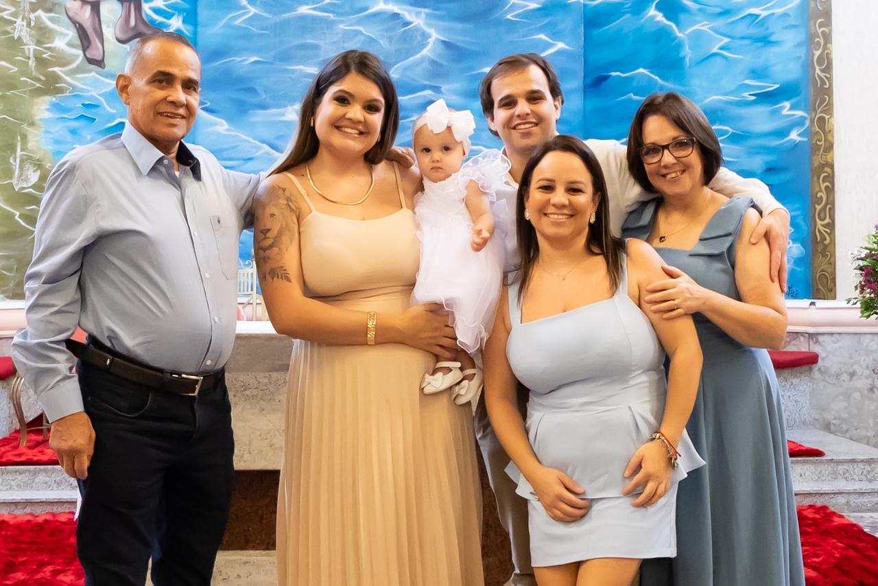 Adelmo, Esposa, filhos e neta.